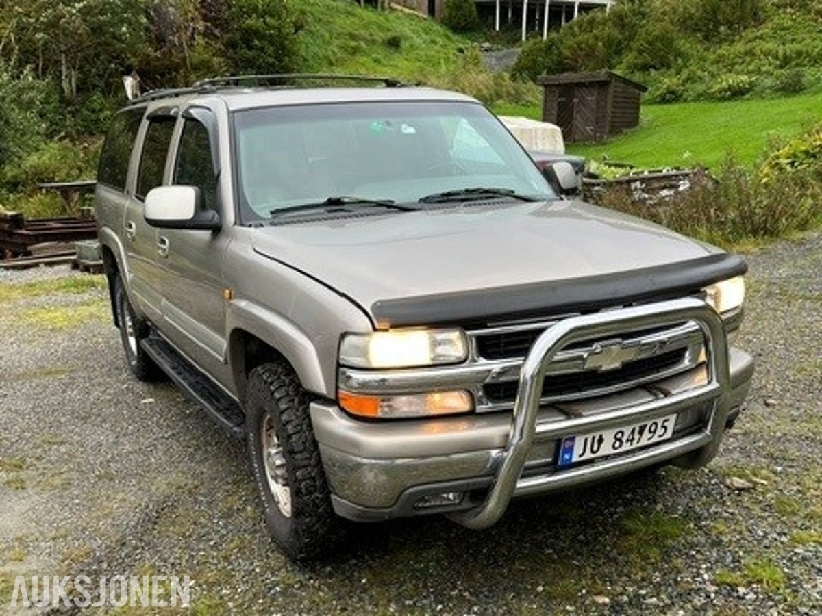 2002 CHEVROLET SUBURBAN LANCE 2500LS 6.0L 320HK 4WD AUTOMAT 7-SETER