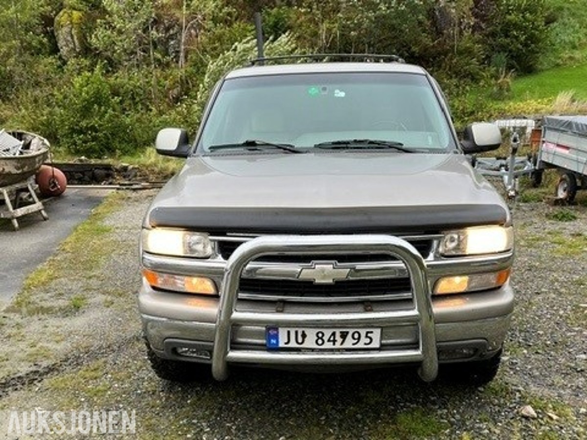 2002 CHEVROLET SUBURBAN LANCE 2500LS 6.0L 320HK 4WD AUTOMAT 7-SETER