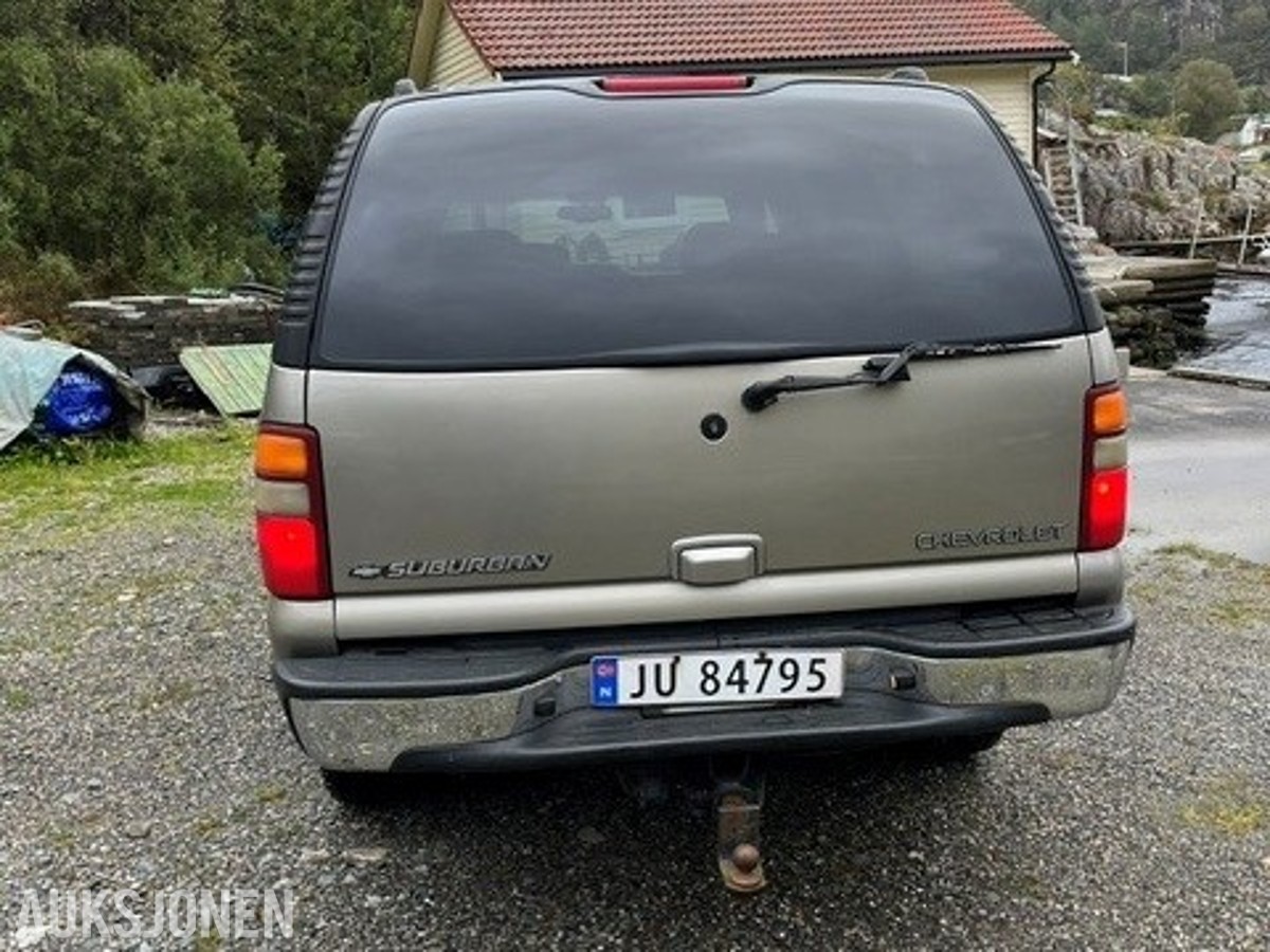2002 CHEVROLET SUBURBAN LANCE 2500LS 6.0L 320HK 4WD AUTOMAT 7-SETER