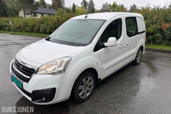 2015 Peugeot Partner 1.6 99hk s+v dekk 2x skyvedører eu ok 09.2028