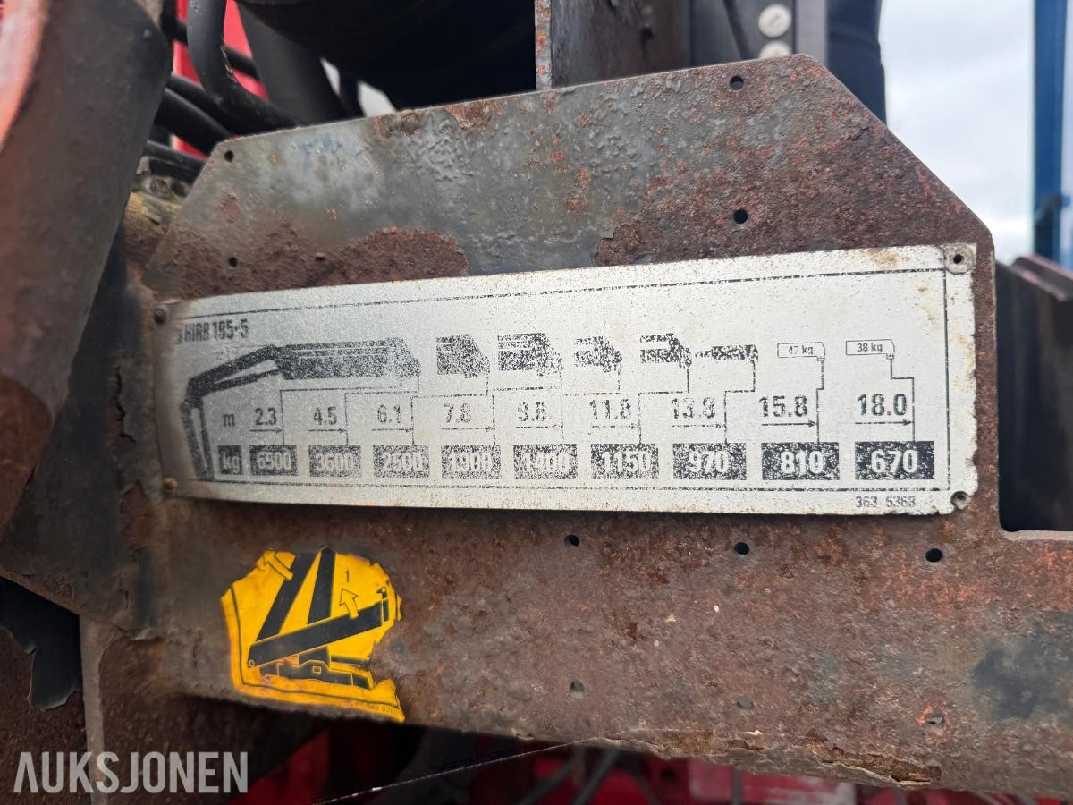 Scania R620 V8 kranbil med HIAB 195-5 kran og 3-akslet henger