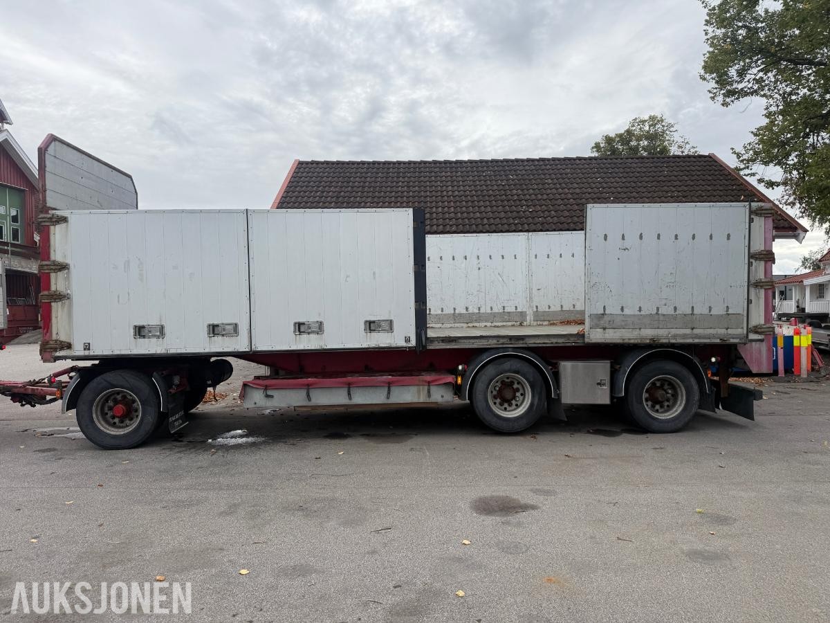 Scania R620 V8 kranbil med HIAB 195-5 kran og 3-akslet henger