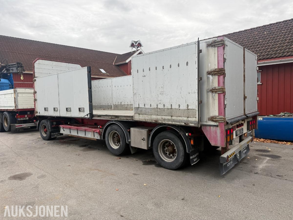 Scania R620 V8 kranbil med HIAB 195-5 kran og 3-akslet henger