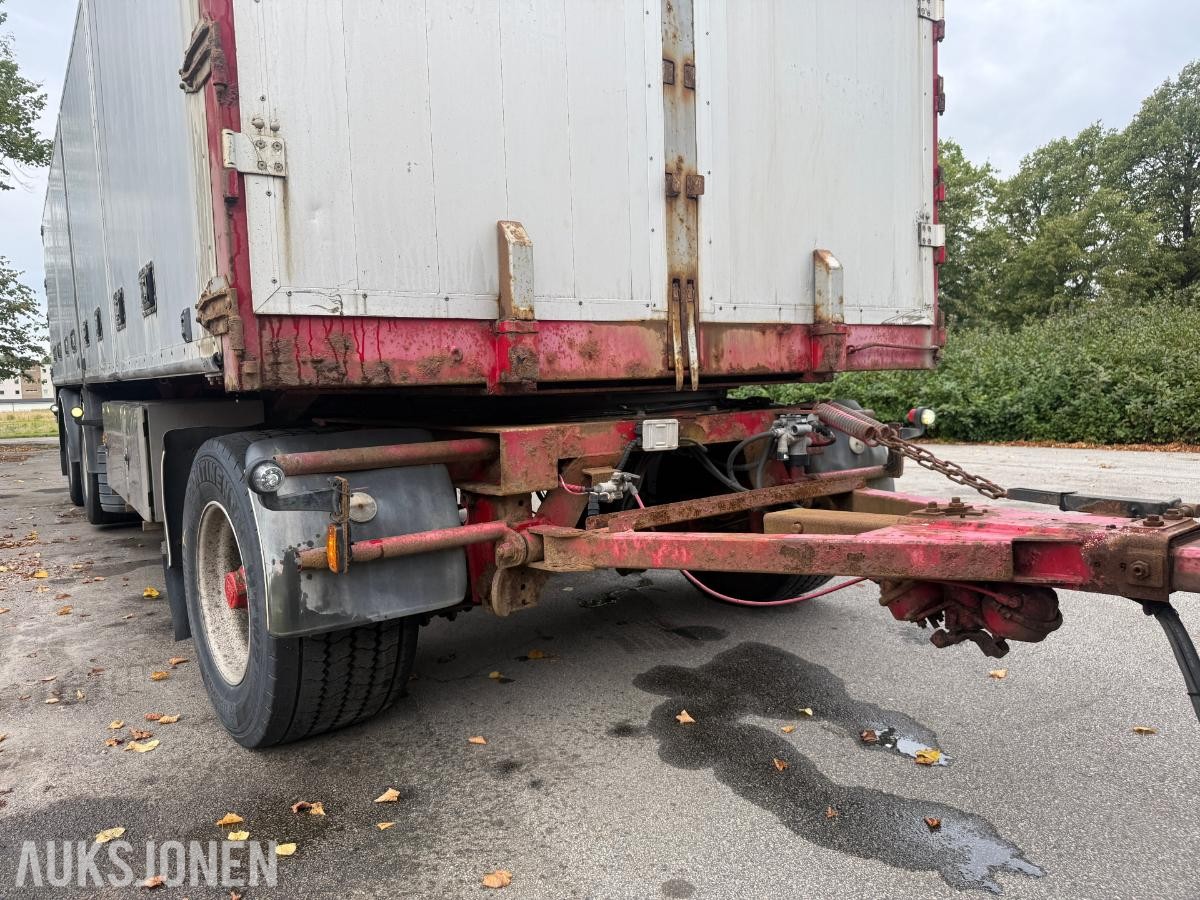 Scania R620 V8 kranbil med HIAB 195-5 kran og 3-akslet henger