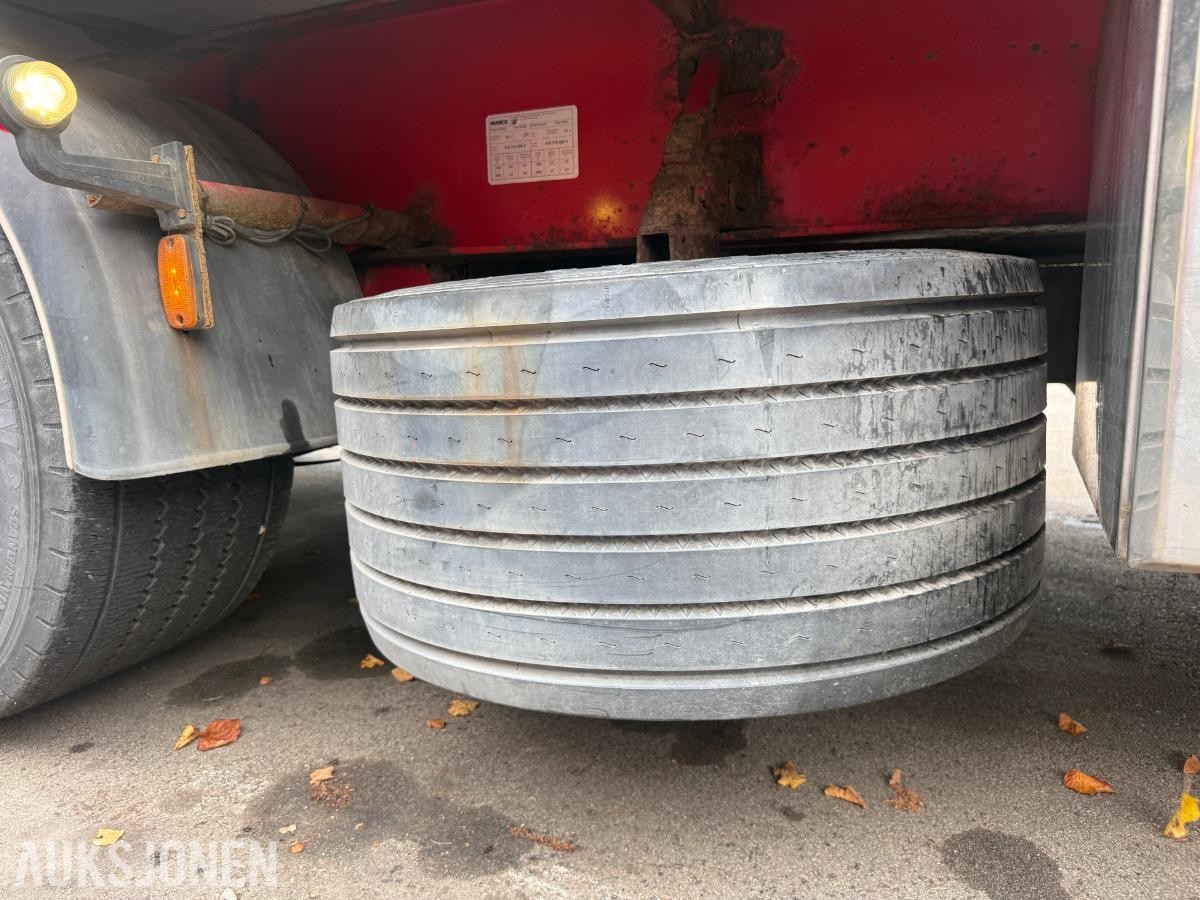 Scania R620 V8 kranbil med HIAB 195-5 kran og 3-akslet henger