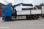 Scania R620 V8 kranbil med HIAB 195-5 kran og 3-akslet henger