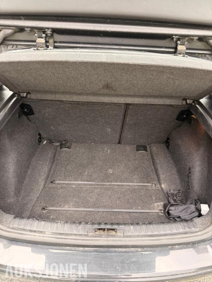 2010 BMW 116D 2.0 116hk soltak s+v dekk