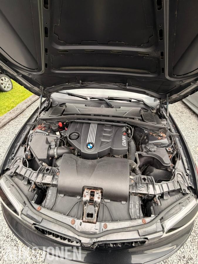 2010 BMW 116D 2.0 116hk soltak s+v dekk