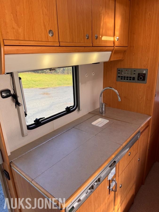 Fiat Ducato Knaus bobil - solcellepanel truma eu ok 07.2028