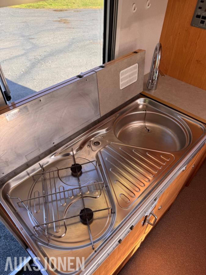 Fiat Ducato Knaus bobil - solcellepanel truma eu ok 07.2028