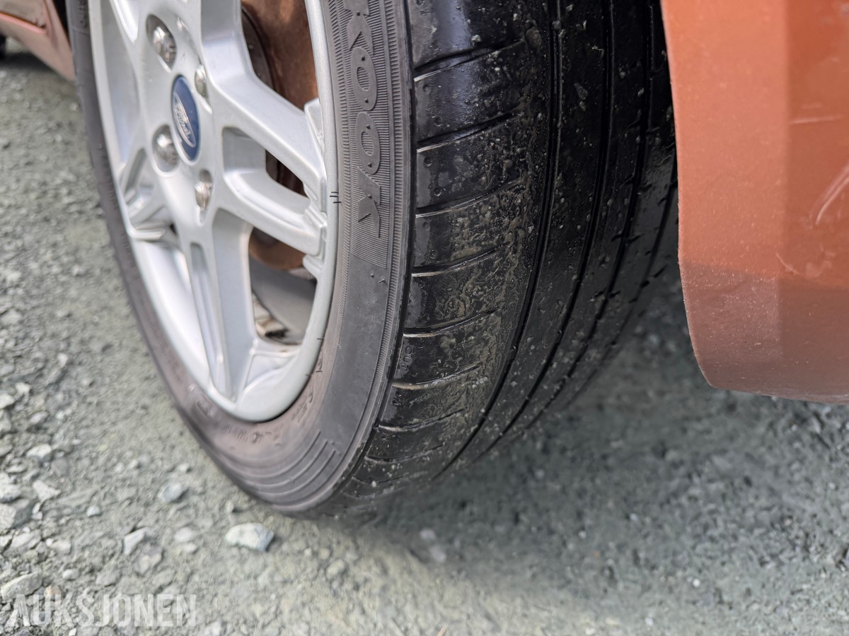 2015 Ford FIESTA 1.0-80