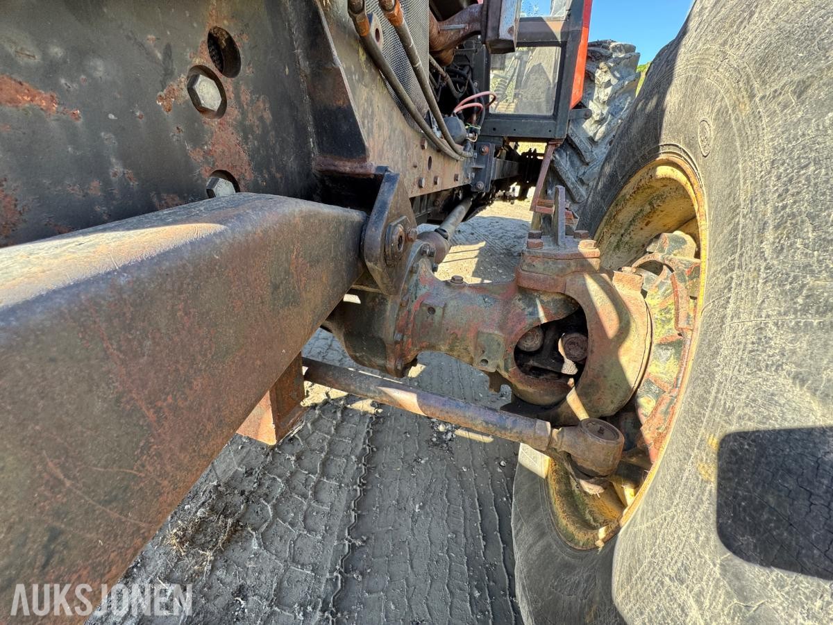 1988 Zetor 12145 traktor med skuffe 