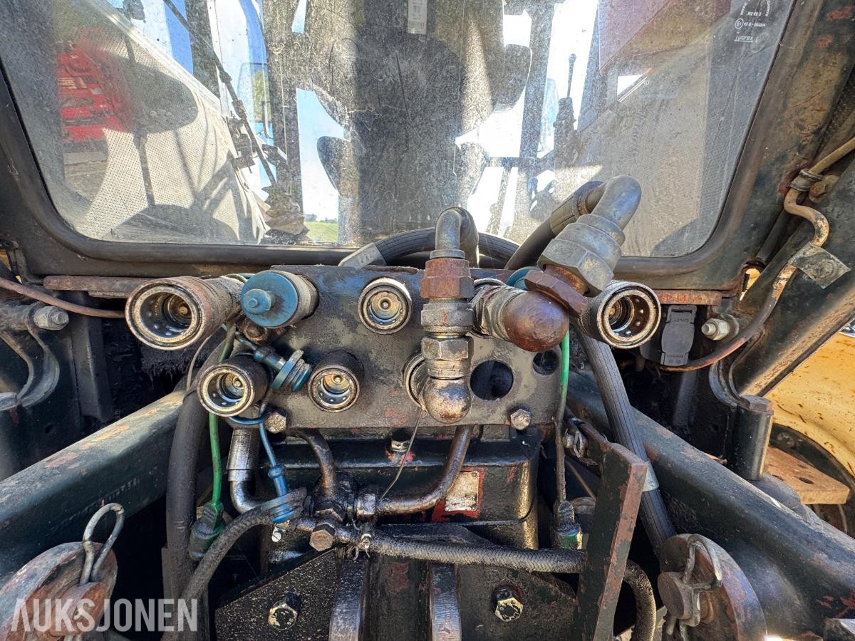 1988 Zetor 12145 traktor med skuffe 