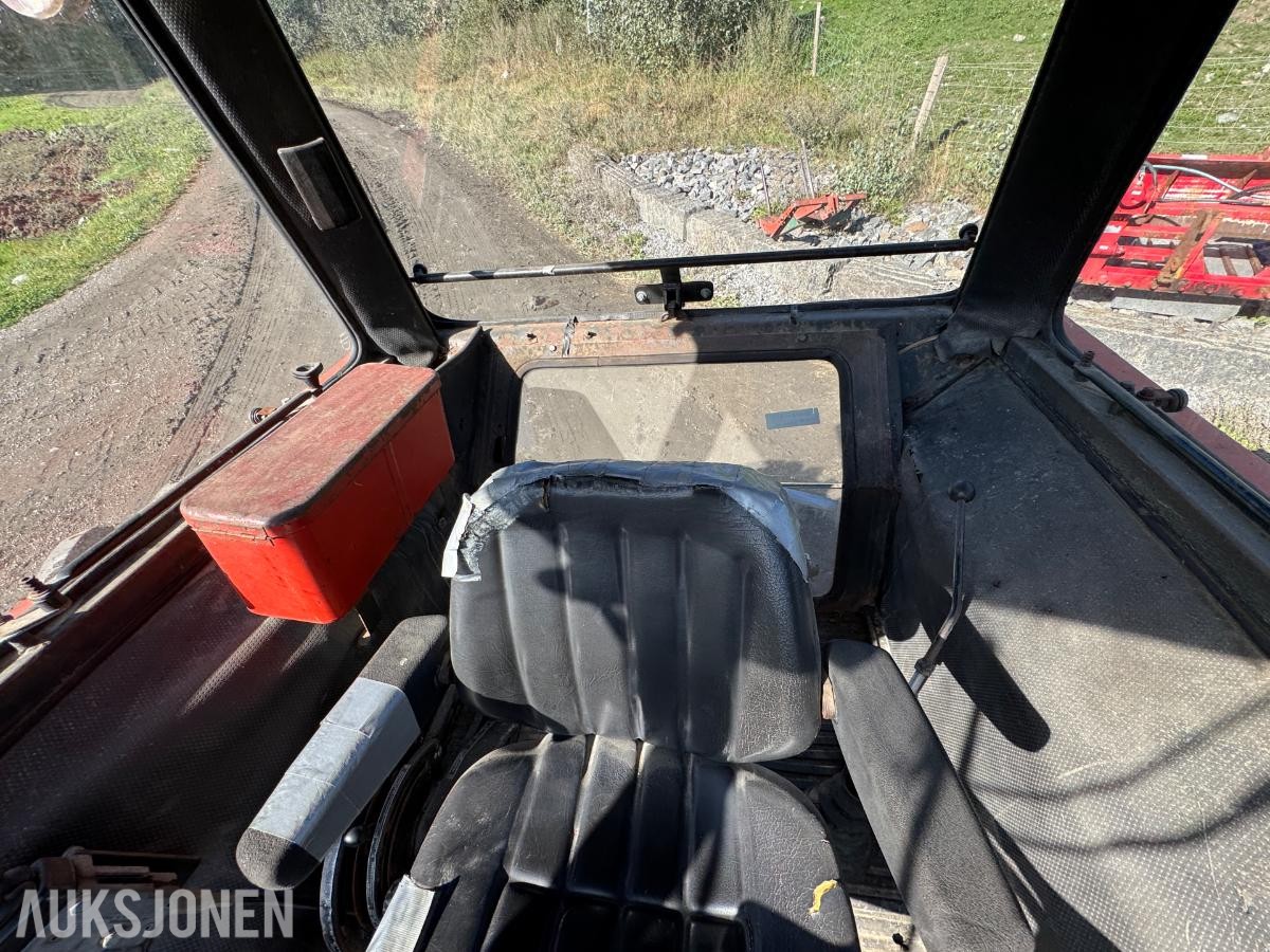 1988 Zetor 12145 traktor med skuffe 