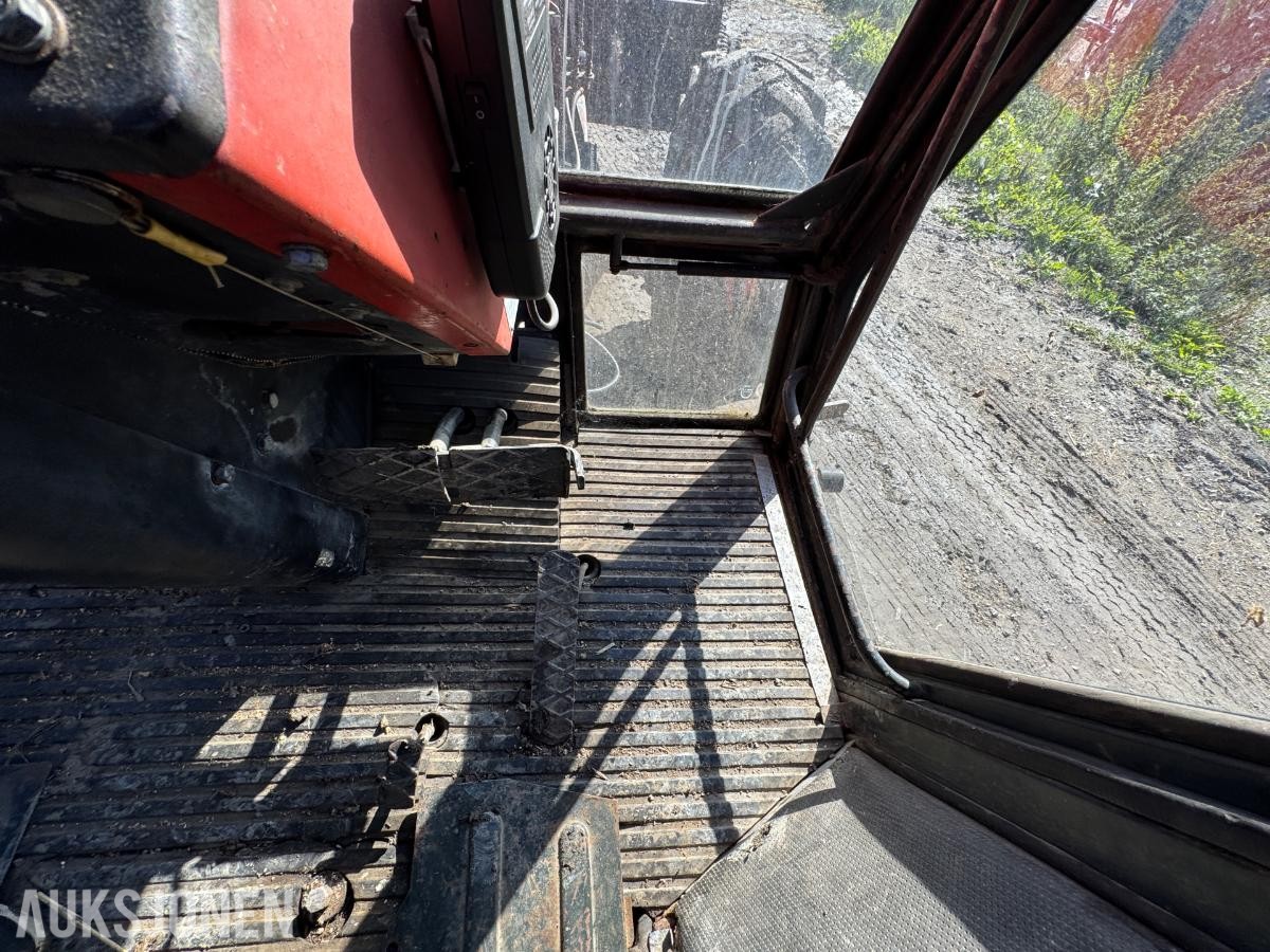 1988 Zetor 12145 traktor med skuffe 