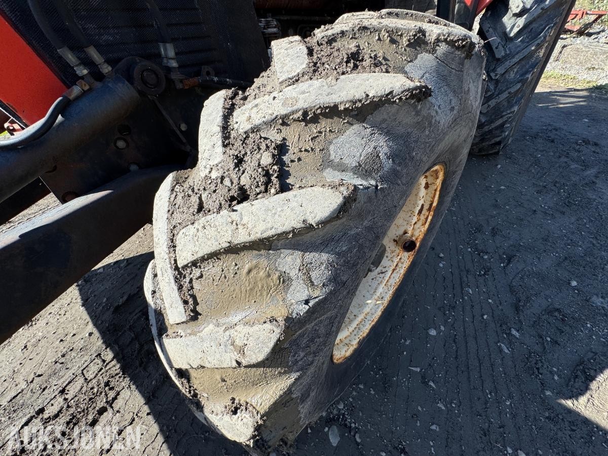 1988 Zetor 12145 traktor med skuffe 