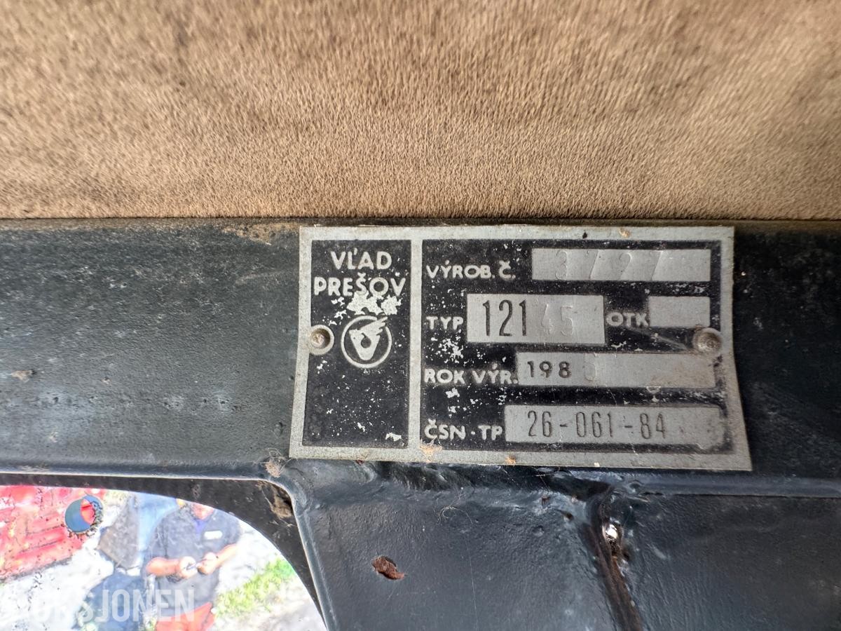 1988 Zetor 12145 traktor med skuffe 