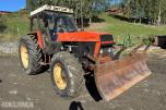 1988 Zetor 12145 traktor med skuffe 