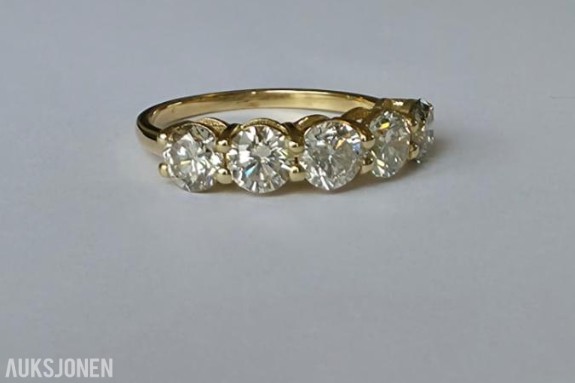 2.01CT ALLIANSE DIAMANTRING I 14K GULL. HELT NATURLIGE DIAMANTER! TAKSTBREV OG SERTIFIKAT!