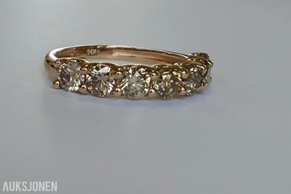 1.64CT ALLIANSE DIAMANTRING I 14K GULL. HELT NATURLIGE DIAMANTER! TAKSTBREV OG SERTIFIKAT! 