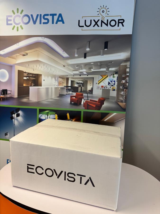 60stk 10w Ecovista Dimbare Led Spotter BLACK EDITION! Helt nye moderne og kvalitets Led spotter! Ecovista
