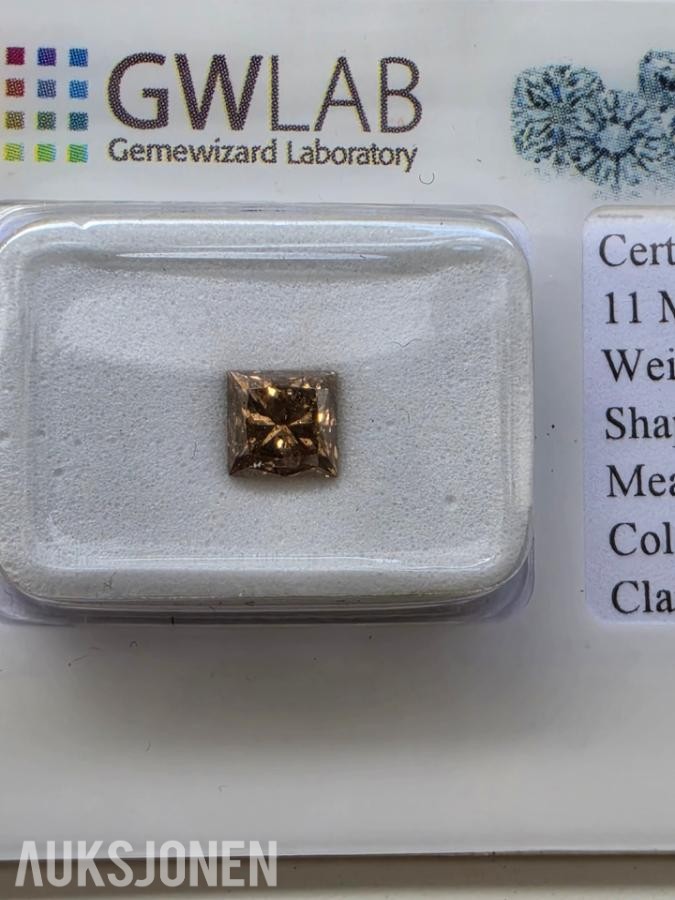 1.00CT LØS PRINCESS DIAMANT. SERTIFIKAT!