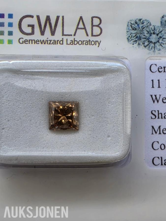1.00CT LØS PRINCESS DIAMANT. SERTIFIKAT!