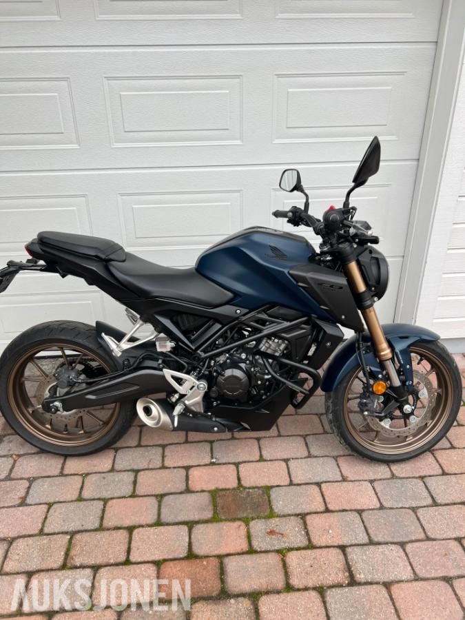 2023 Honda CB 125 R - kun 9550 km