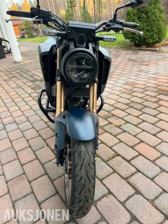 2023 Honda CB 125 R - kun 9550 km