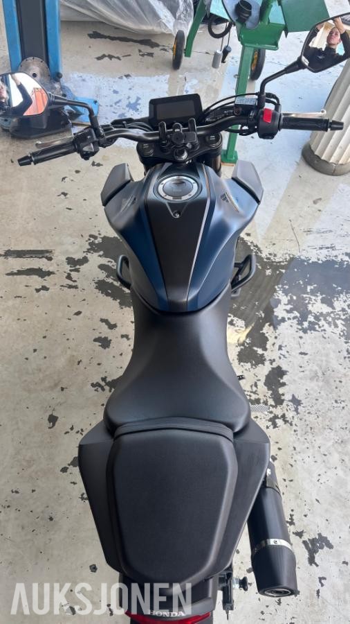 2023 Honda CB 125 R - kun 9550 km