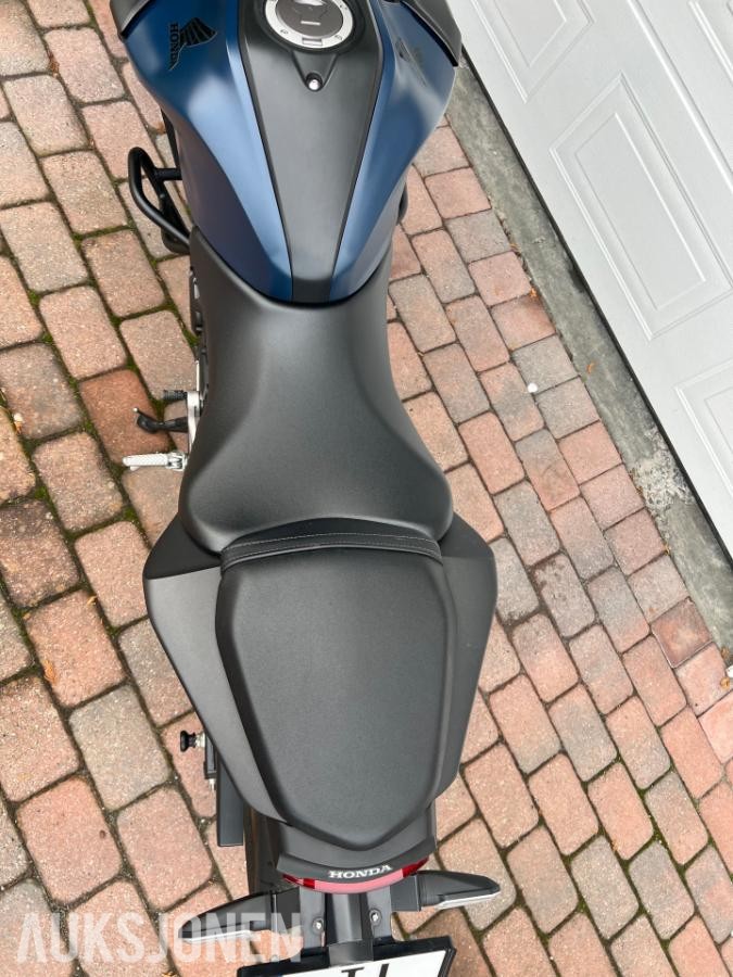 2023 Honda CB 125 R - kun 9550 km