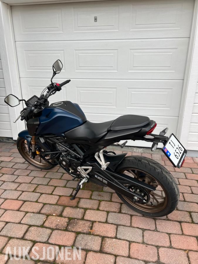 2023 Honda CB 125 R - kun 9550 km
