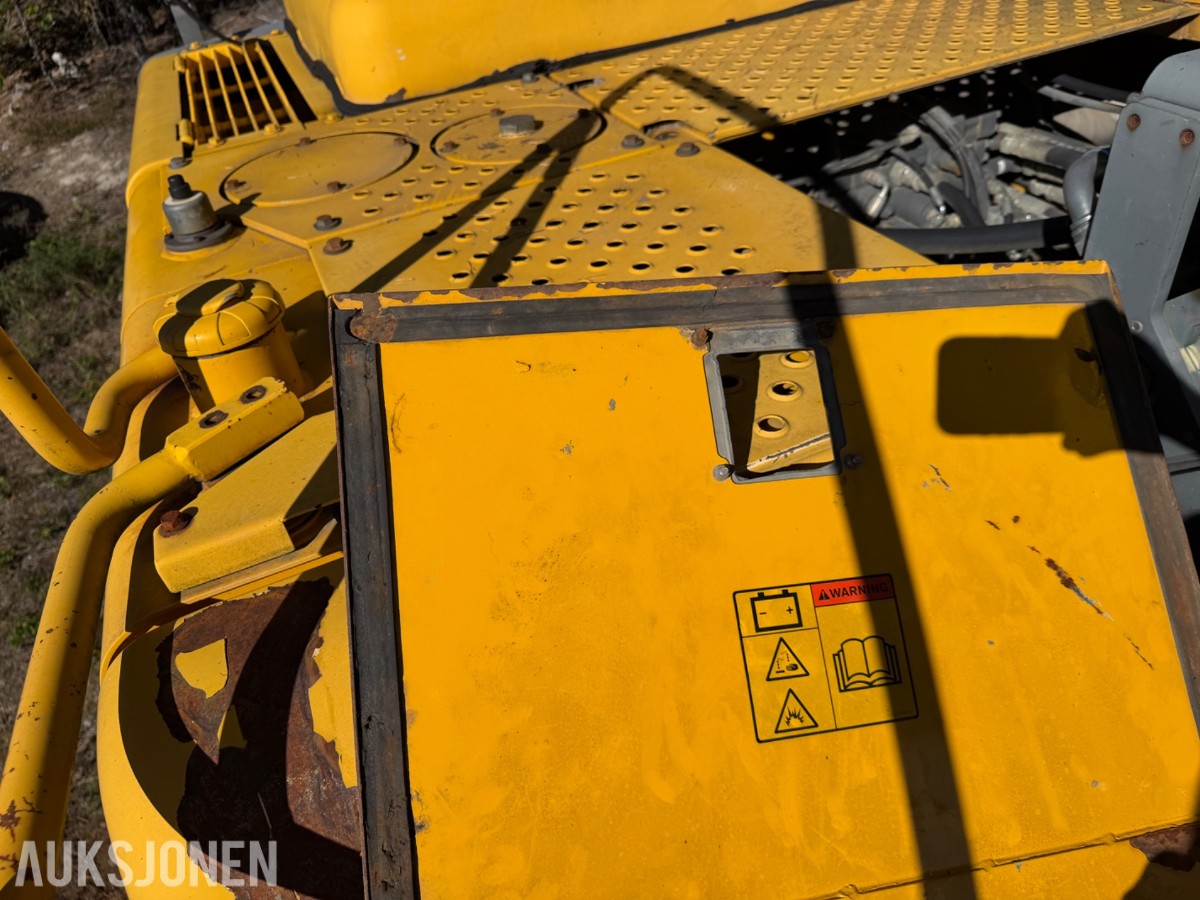 2001 Volvo EC 240LC, Ikke sertifisert, 13348 timer, graveskuffe