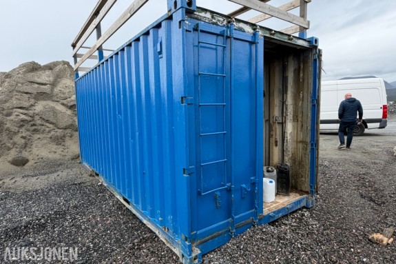 2C Fots Container - Innredet som Verksted/lager
