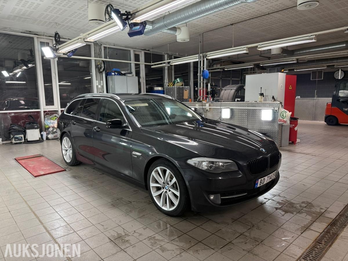 2011 BMW 530D XDRIVE 258HK AUTOMAT, HENGERFESTE, SKINNSETER