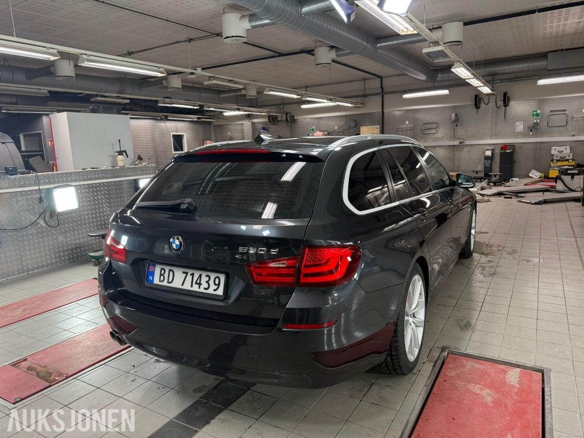 2011 BMW 530D XDRIVE 258HK AUTOMAT, HENGERFESTE, SKINNSETER