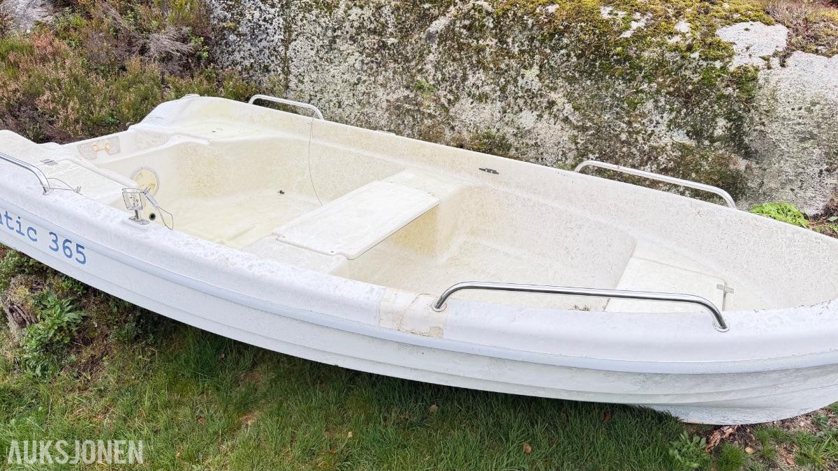 Atlantic 365 båt
