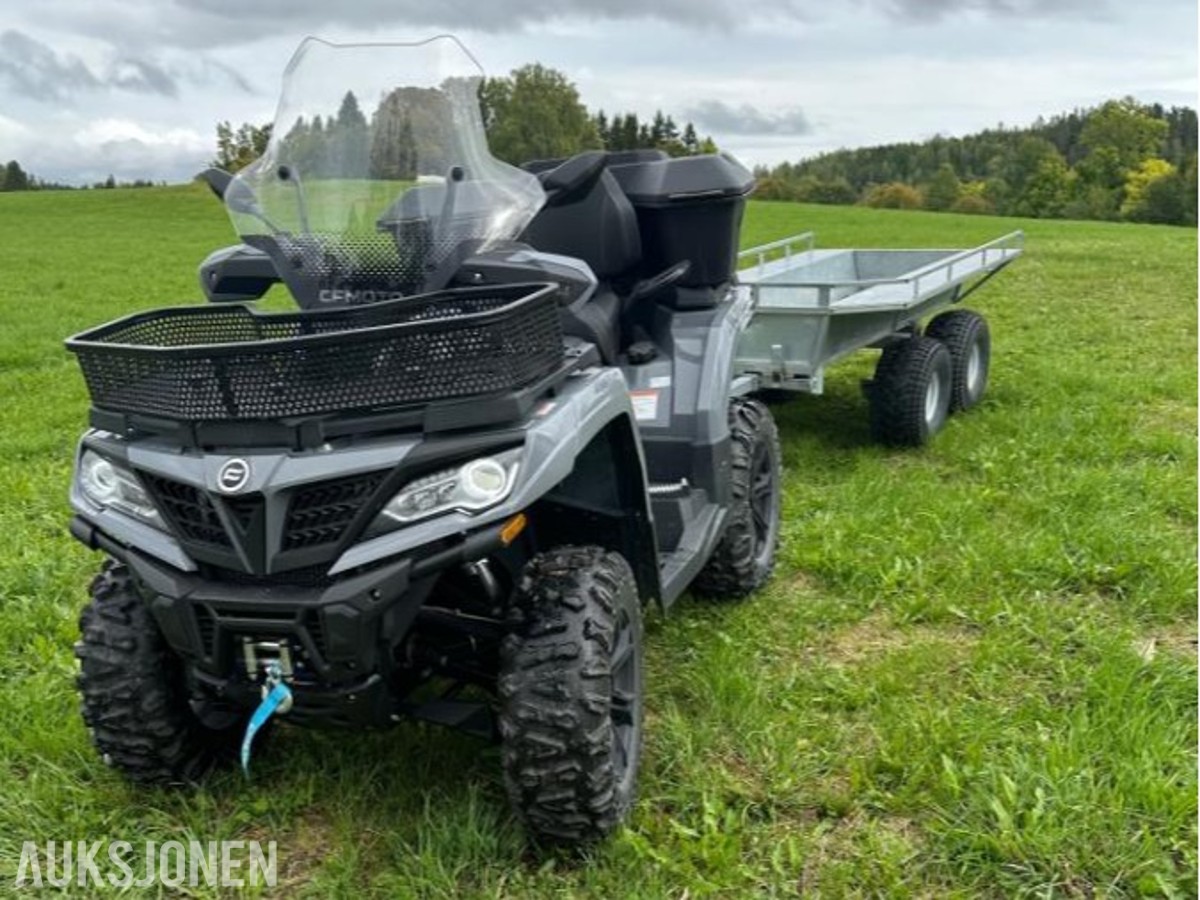2024 CFMOTO 850 ATV MED HENGER, BRØYTESKJÆR OG SANDSTRØER