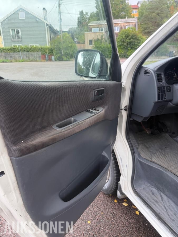 2010 TOYOTA HIACE 2.5 D-4D 4WD HENGERFESTE EU OK TIL 09.2028