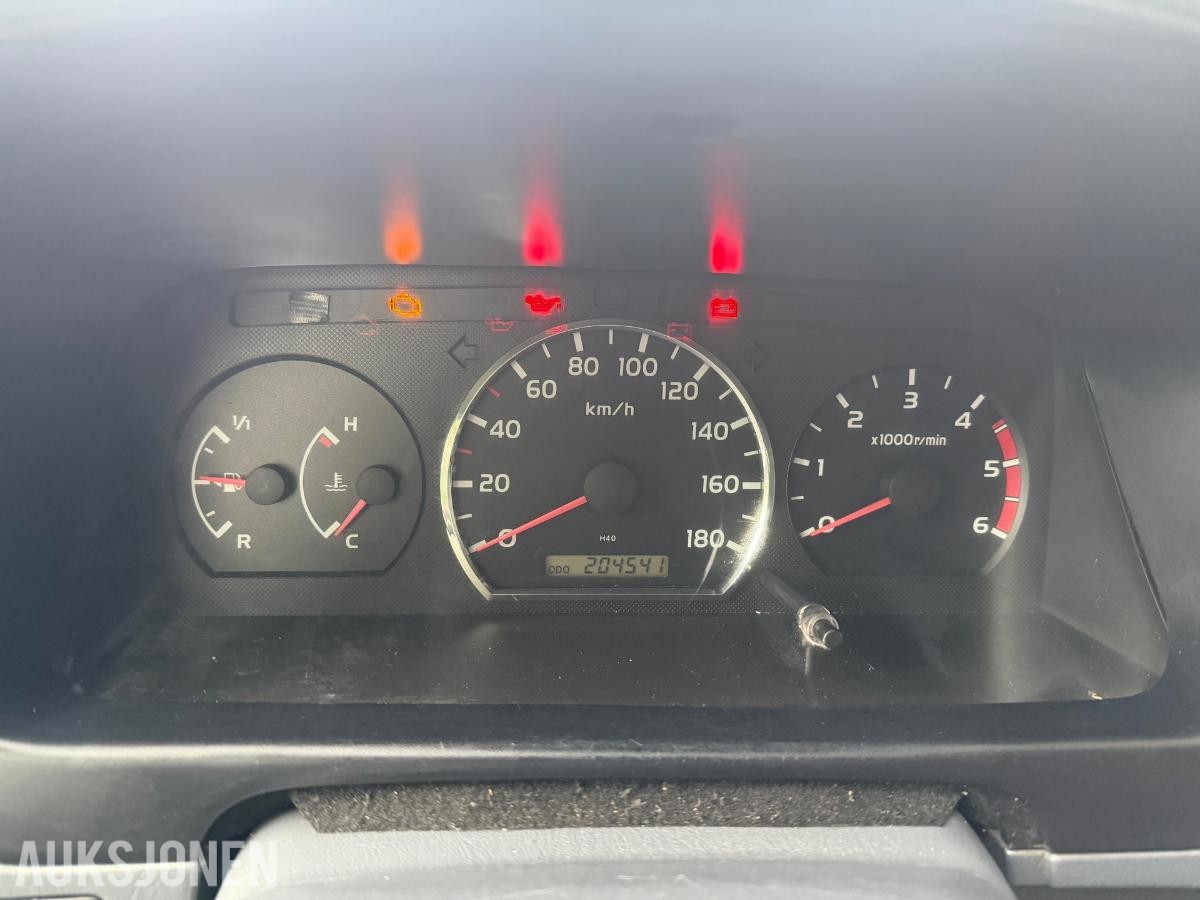 2010 TOYOTA HIACE 2.5 D-4D 4WD HENGERFESTE EU OK TIL 09.2028