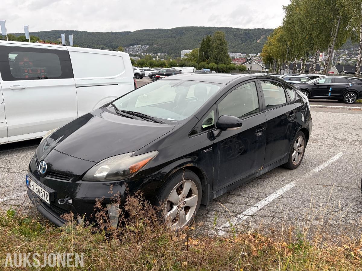 2012 Toyota Prius 1.8 Hybrid 136hk Cruisekontroll, Ryggekamera, Reparasjonsobjekt