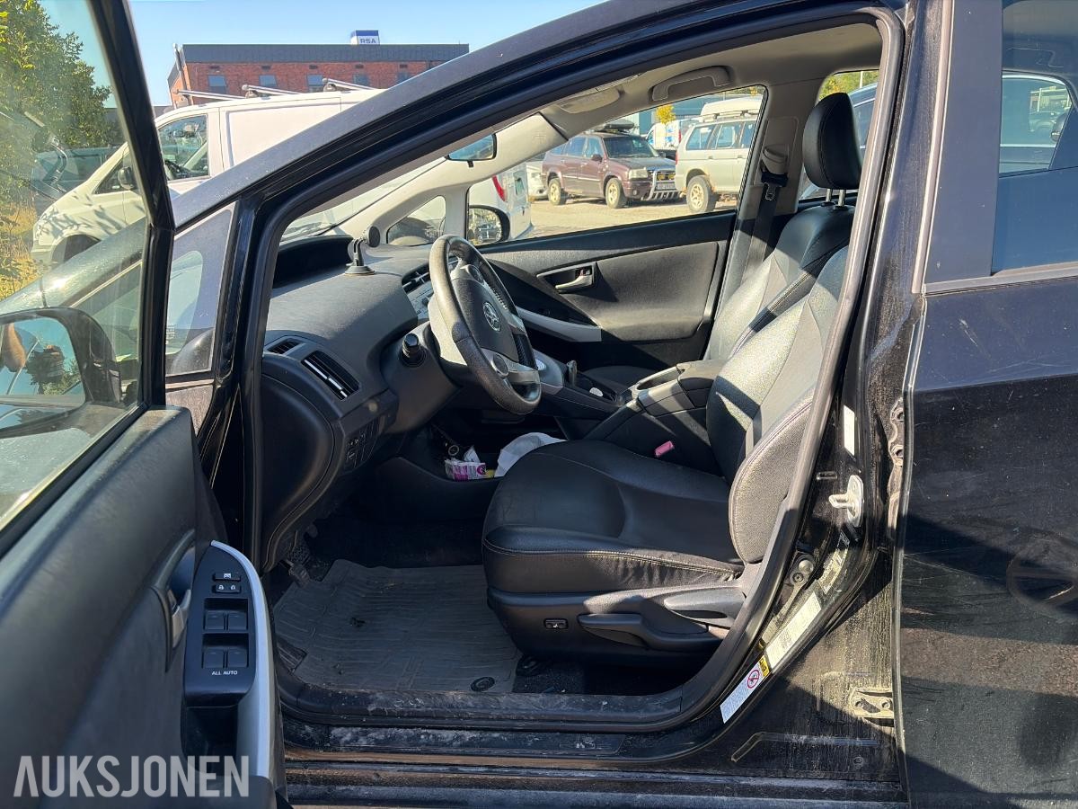 2012 Toyota Prius 1.8 Hybrid 136hk Cruisekontroll, Ryggekamera, Reparasjonsobjekt