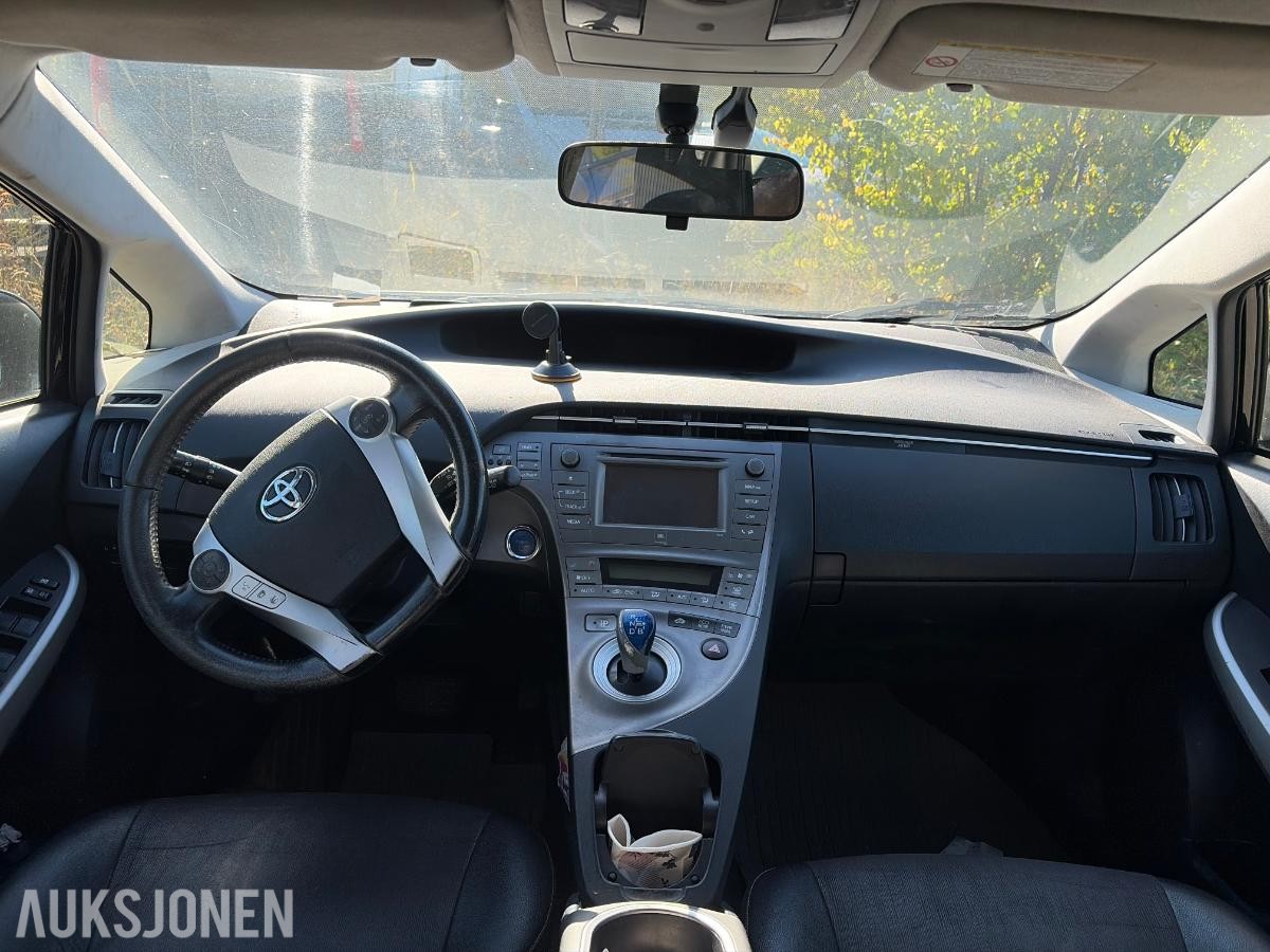 2012 Toyota Prius 1.8 Hybrid 136hk Cruisekontroll, Ryggekamera, Reparasjonsobjekt