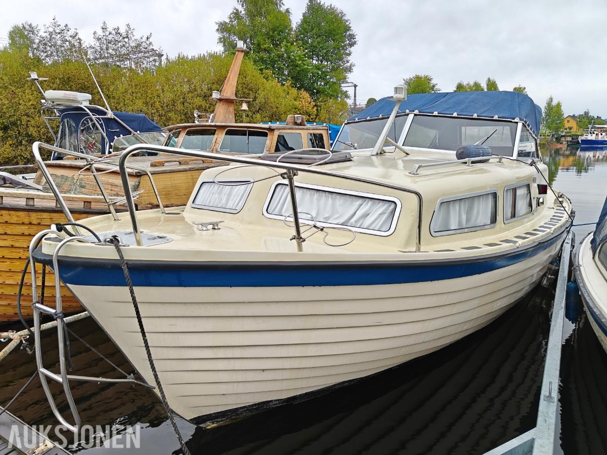 1975 Risør 27 med akter kabin