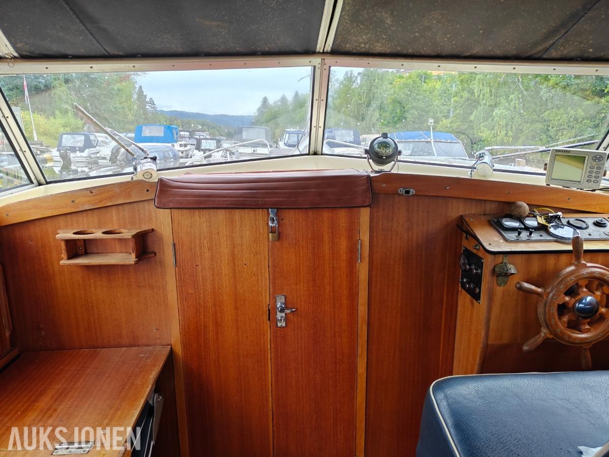 1975 Risør 27 med akter kabin
