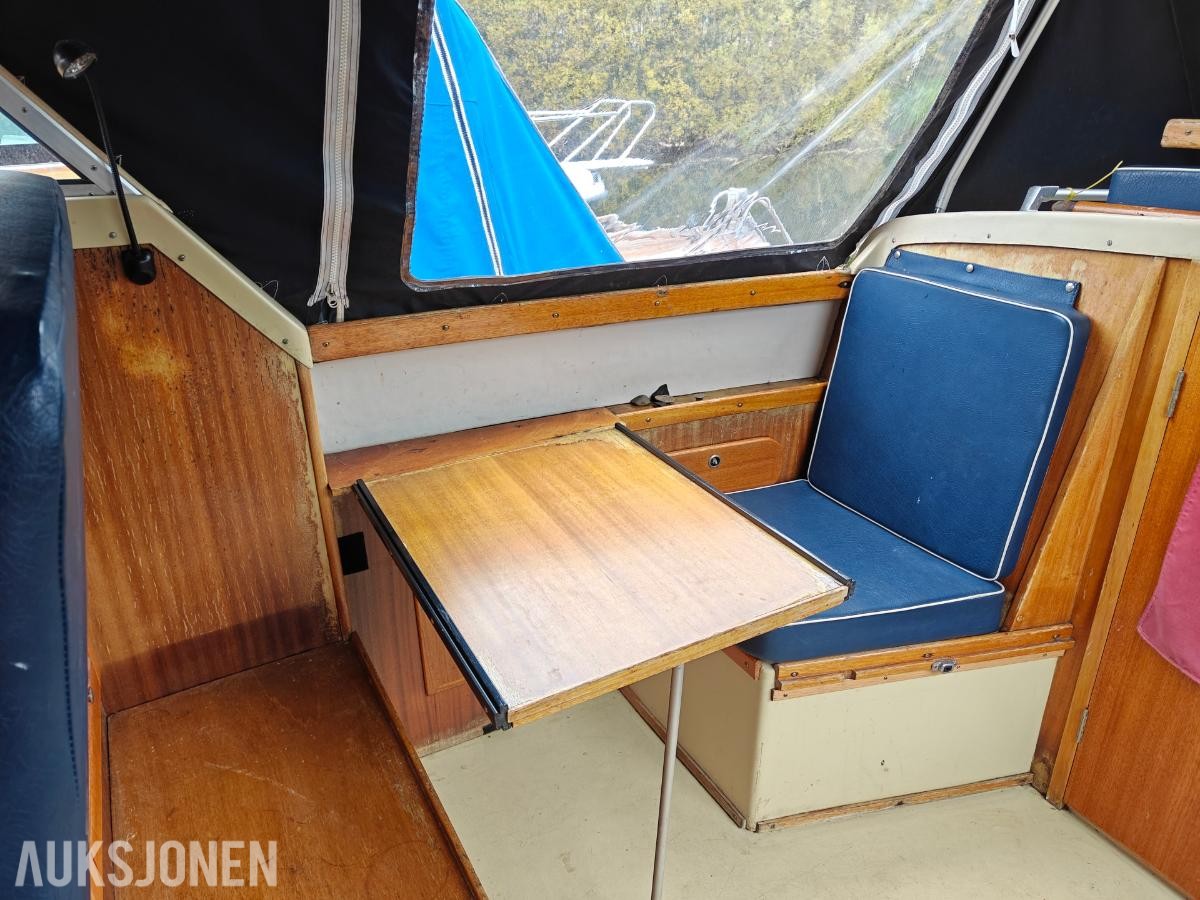 1975 Risør 27 med akter kabin