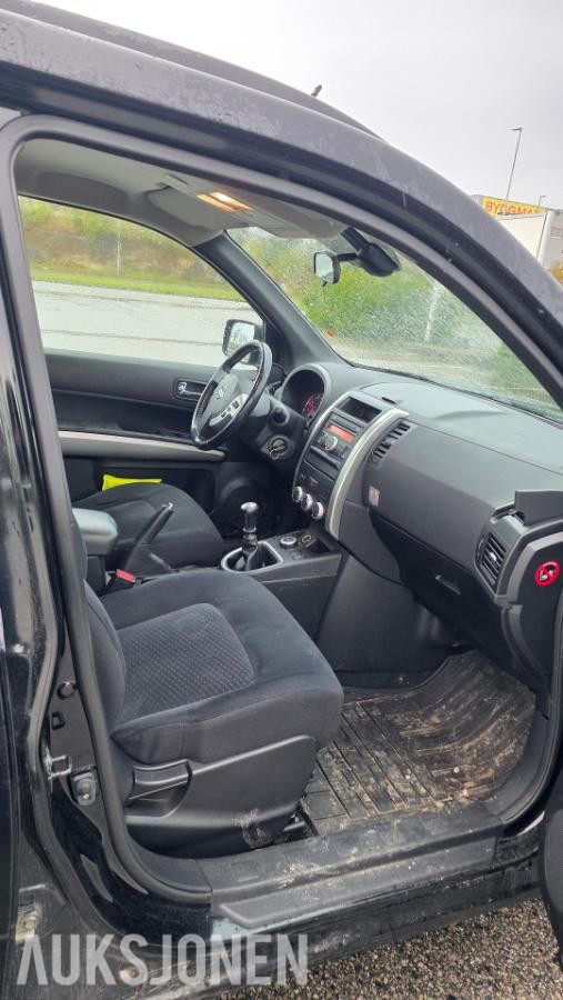 2012 NISSAN X-TRAIL 2.0 DIESEL 150HK 4X4 HENGERFESTE REP.OBJEKT