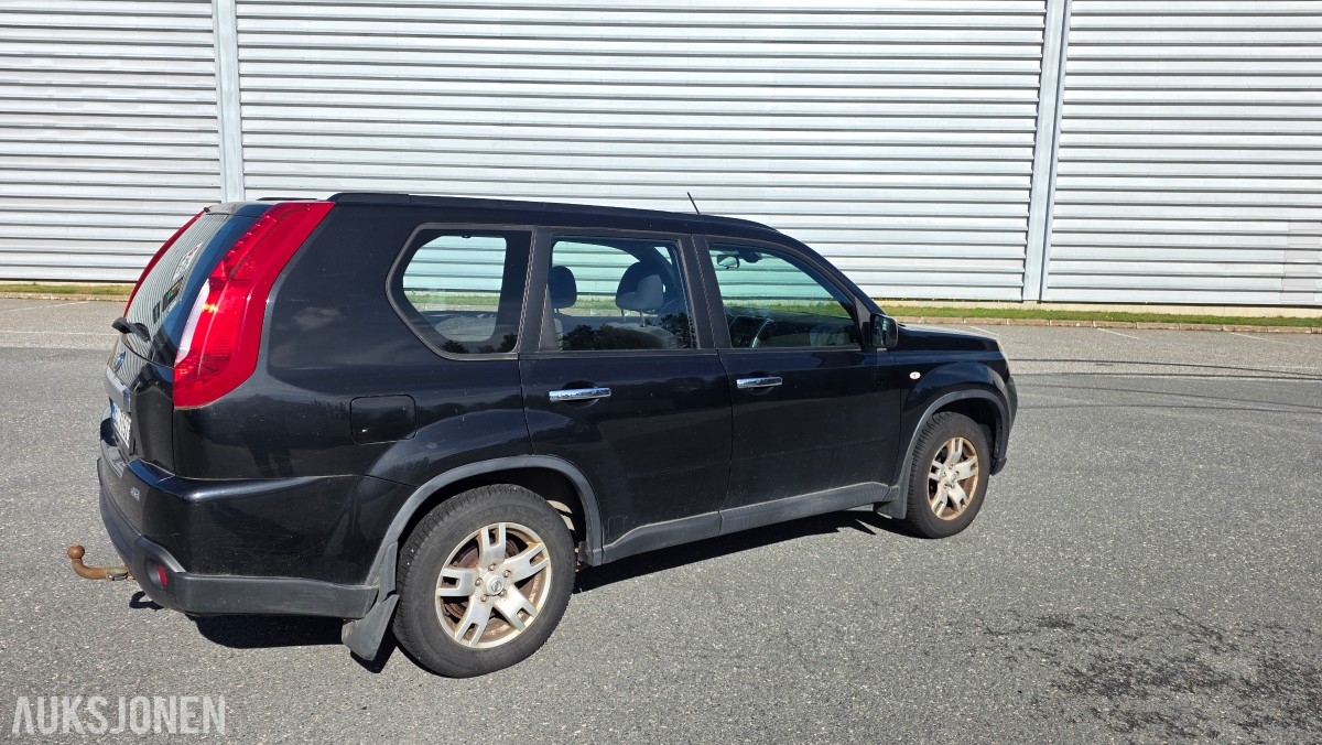 2012 NISSAN X-TRAIL 2.0 DIESEL 150HK 4X4 HENGERFESTE REP.OBJEKT