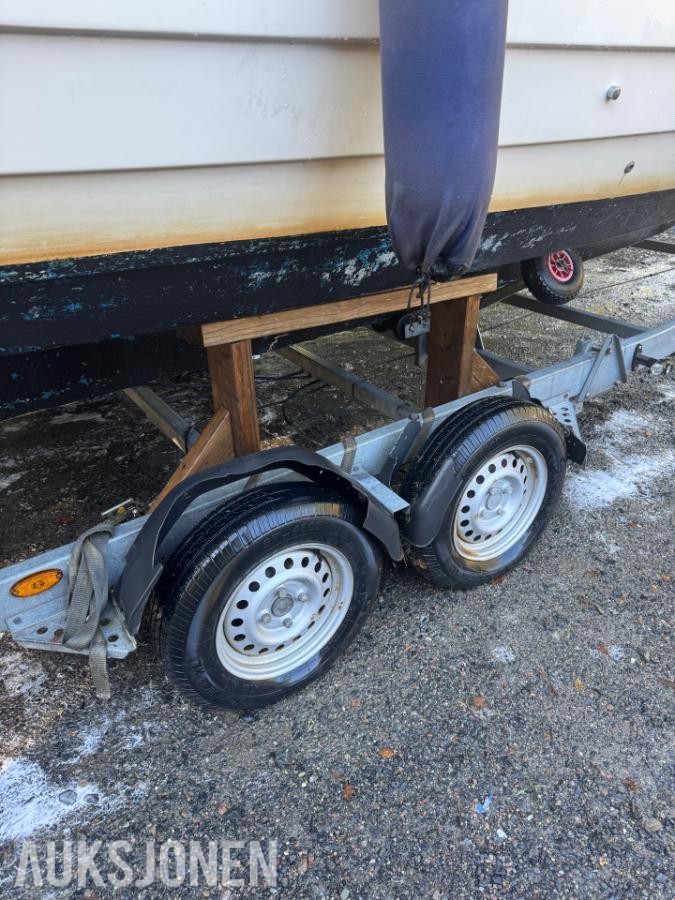1982 Nidelv 24 båt med volvo penta md17d