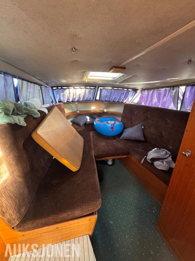 1982 Nidelv 24 båt med volvo penta md17d